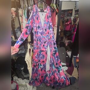 NWOT REBDOLLS 2X FLORAL DOUBLE SLIT MAXI DRESS